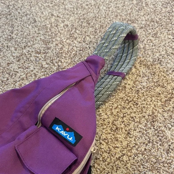 Kavu Vibrant Purple Sling Bag - Picture 2 of 6